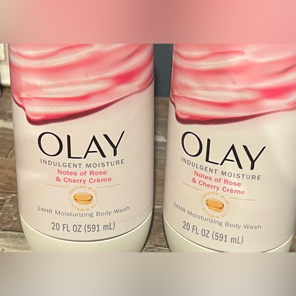 Olay Indulgent Moisture Notes Of Rose & Cherry Crème Women’s X 2 Body Washes New - Picture 4 of 8